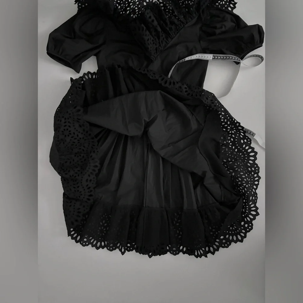 $2K Michael Kors Collection COTTON POPLIN PUFF-SLEEVE EYELET DRESS IN BLACK 6 - Picture 9 of 12